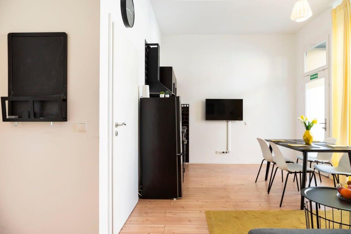 Central Apartment Berlin Extérieur photo