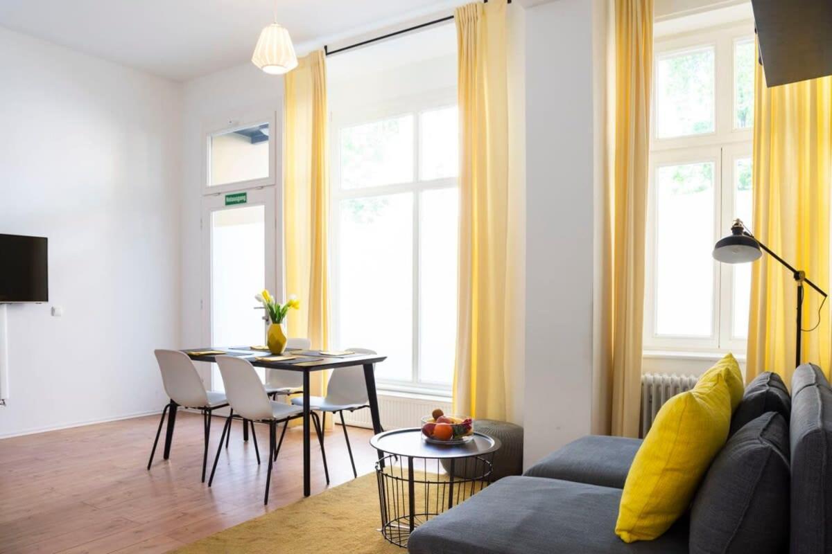 Central Apartment Berlin Extérieur photo